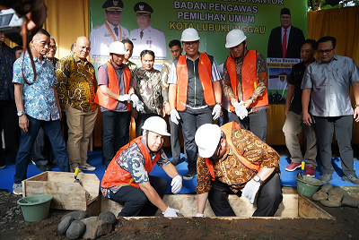 Peletakan Batu Pertama Gedung Serbaguna Kantor Bawaslu Kota Lubuk Linggau